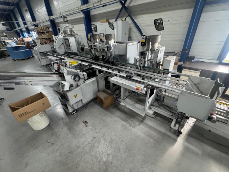 Hang 470 PLC Ring Binder & Lever arch Assembly Line Hang 470 PLC Ring ...