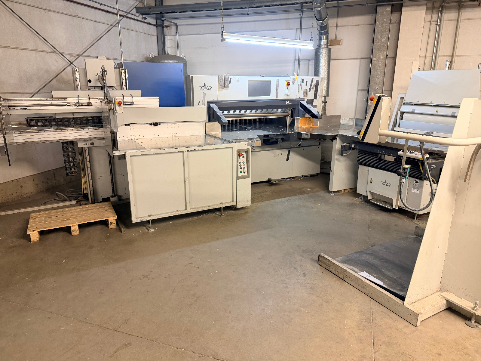 Polar N 137 Plus Snijlijn 2012 | LW 1200-4 Lift | RA-4 Jogger | EL 130-4 Transomat