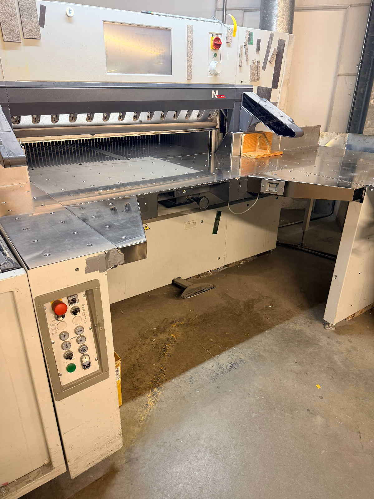 Polar N 137 Plus Snijlijn 2012 | LW 1200-4 Lift | RA-4 Jogger | EL 130-4 Transomat - Afbeelding 11