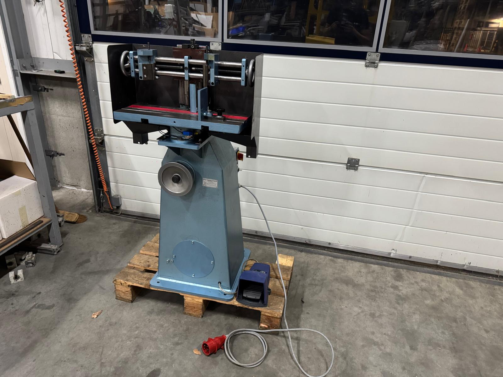 Karl Tranklein EK D-100, rondhoek machine - Afbeelding 2